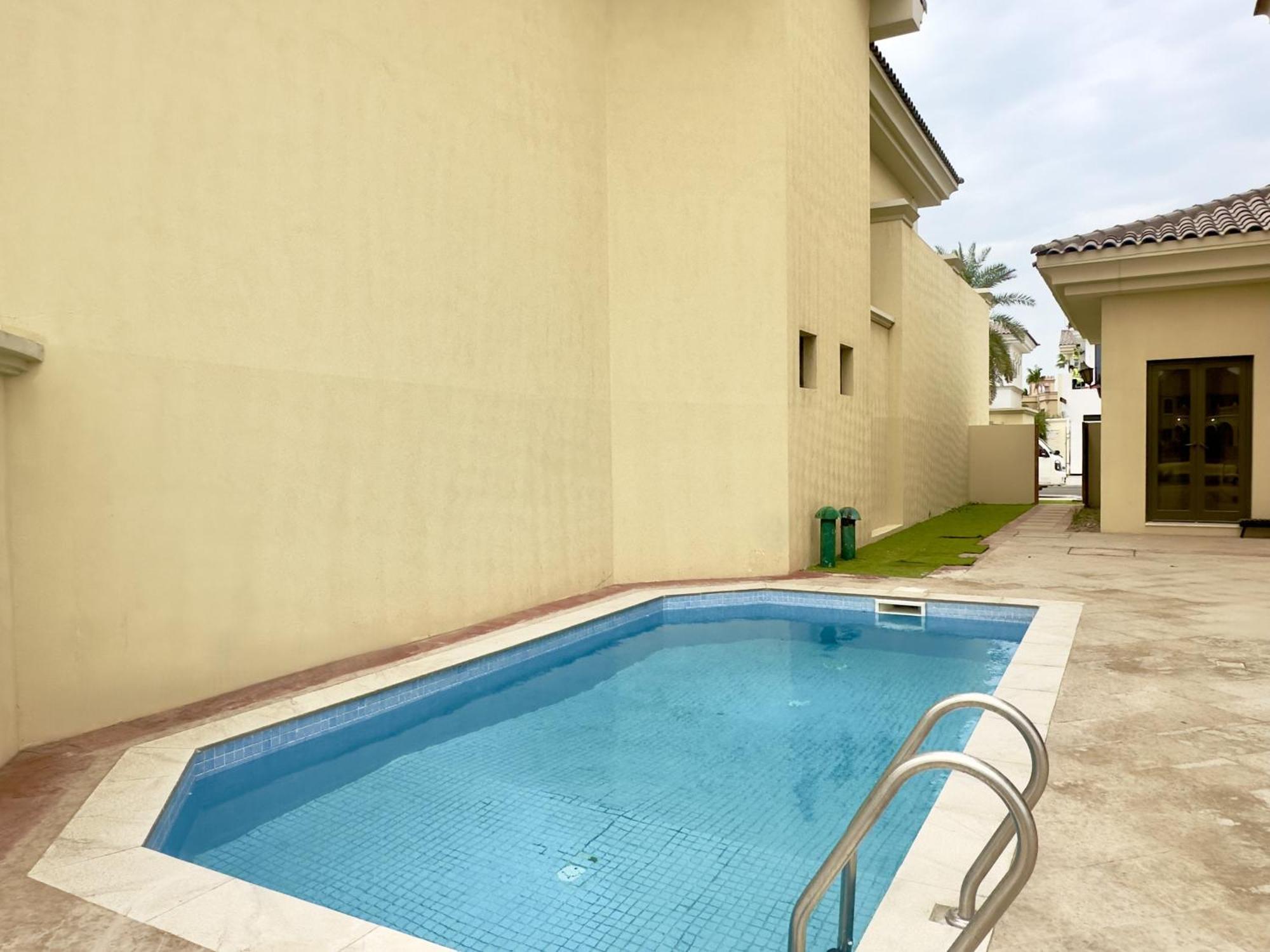 Frond F, Palm Jumeirah - Mint Villa Dubai